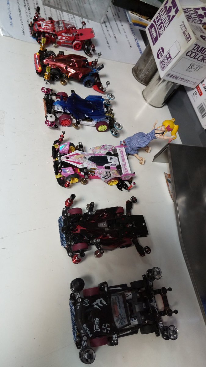 おもちゃの平野ミニ四駆大会オープン部門準決勝始めまーす（笑） [おもちゃの平野【Twitter】]