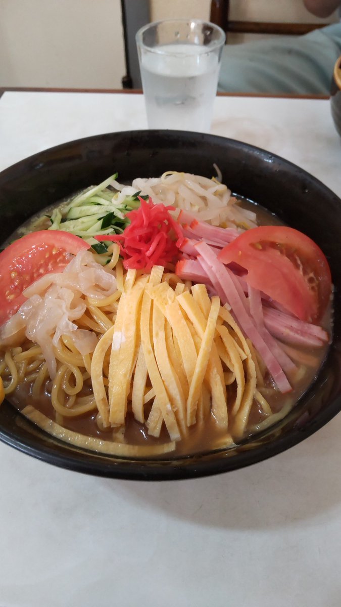 今日のお昼はいこいの冷やしラーメンクールダウンします [おもちゃの平野【Twitter】]