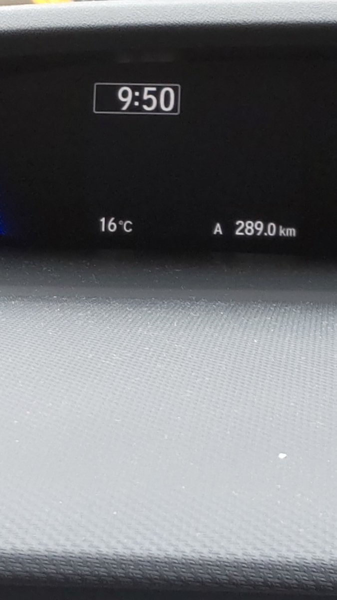 今日の札幌は、涼しいではなく少し肌寒いですねぇ。車のオートエアコンが暖房になってます（笑） [おもちゃの平野【Twitter】]