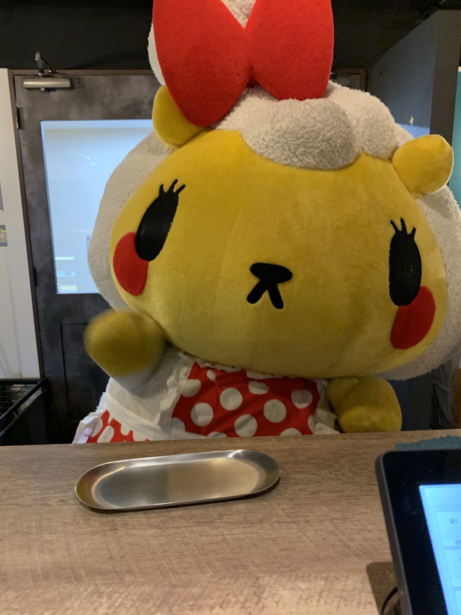 【ジンギスカンのジンくんカフェ2019inミライスト】 10日目の13:00回終了しました！本日はカンくんがご来店です！ 期間中8/2～8/... [ミライスト【Twitter】]