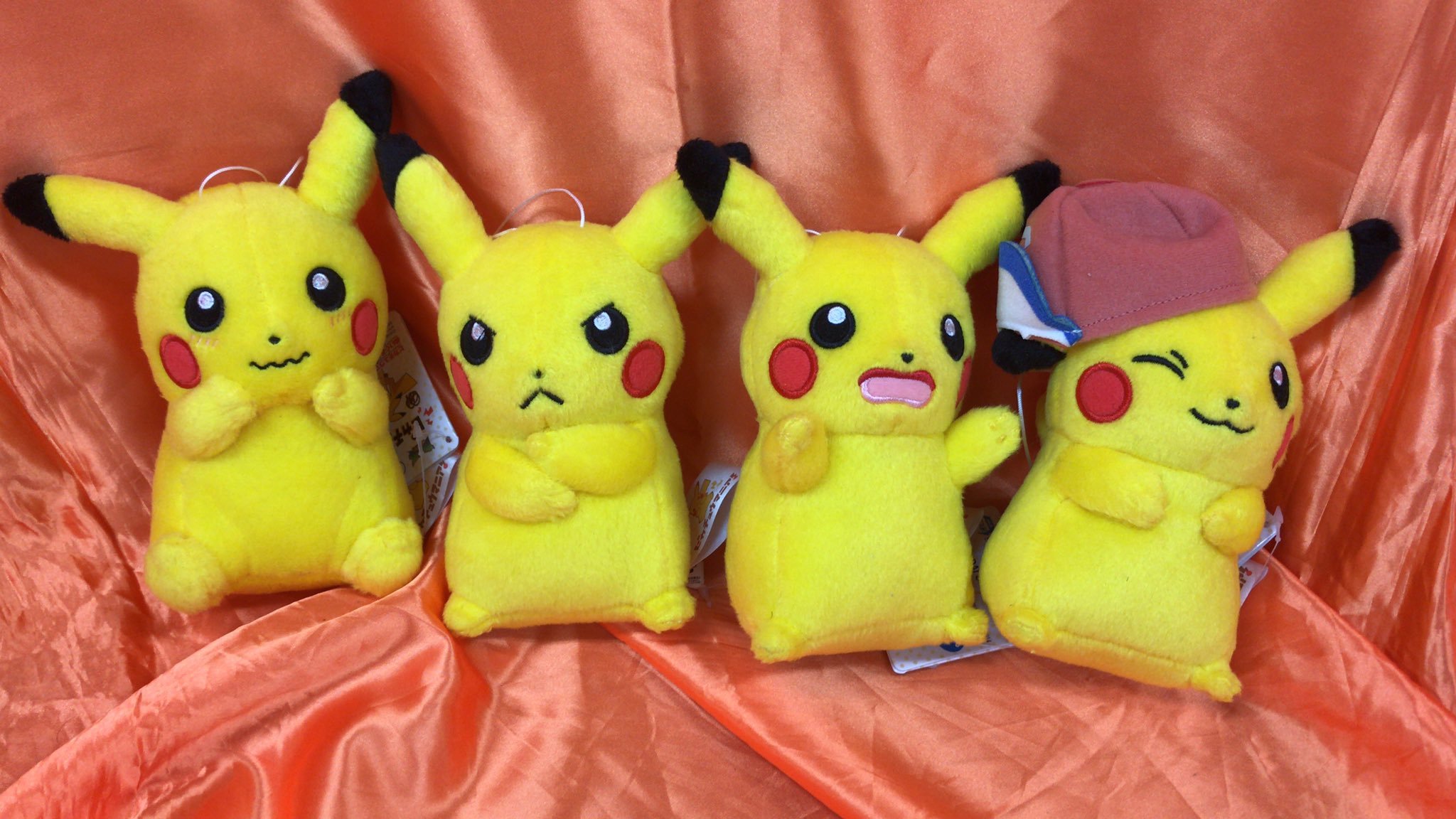 ポケモンより、ピカチュウマニア！ ぬいぐるみ いろんなピカチュウが入荷しました。個人的に起こったピカチュウがかわいいです。同じシリーズのミミ... [ワンダーシティ札幌 プラボ札幌西町店【Twitter】]