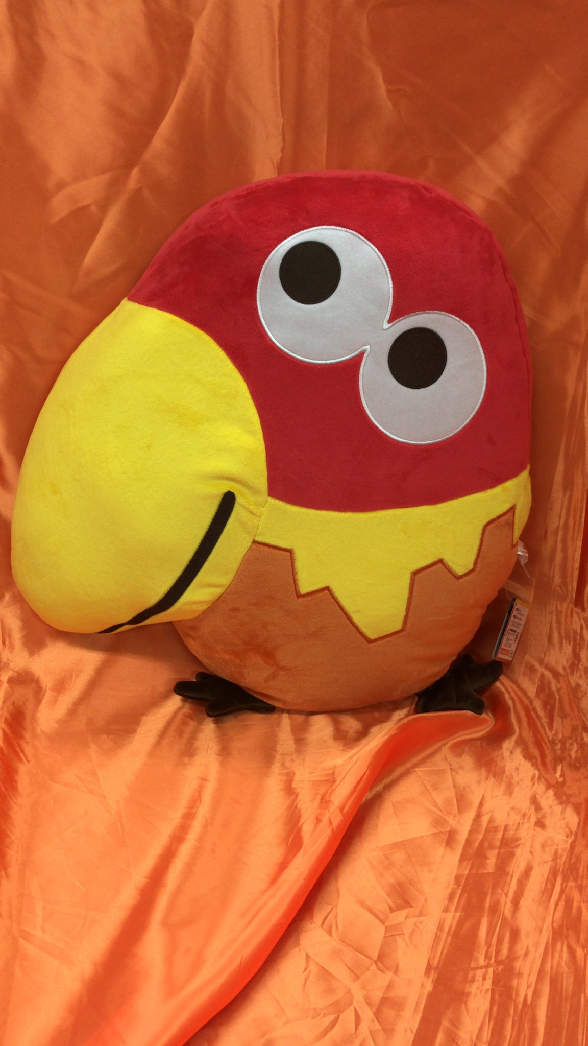 キョロちゃんのダイカットクッションが入荷しました。もちもちの手触りが気持ちいいですよ pic.twitter.com/mSHR6W34Yy [ワンダーシティ札幌 プラボ札幌西町店【Twitter】]