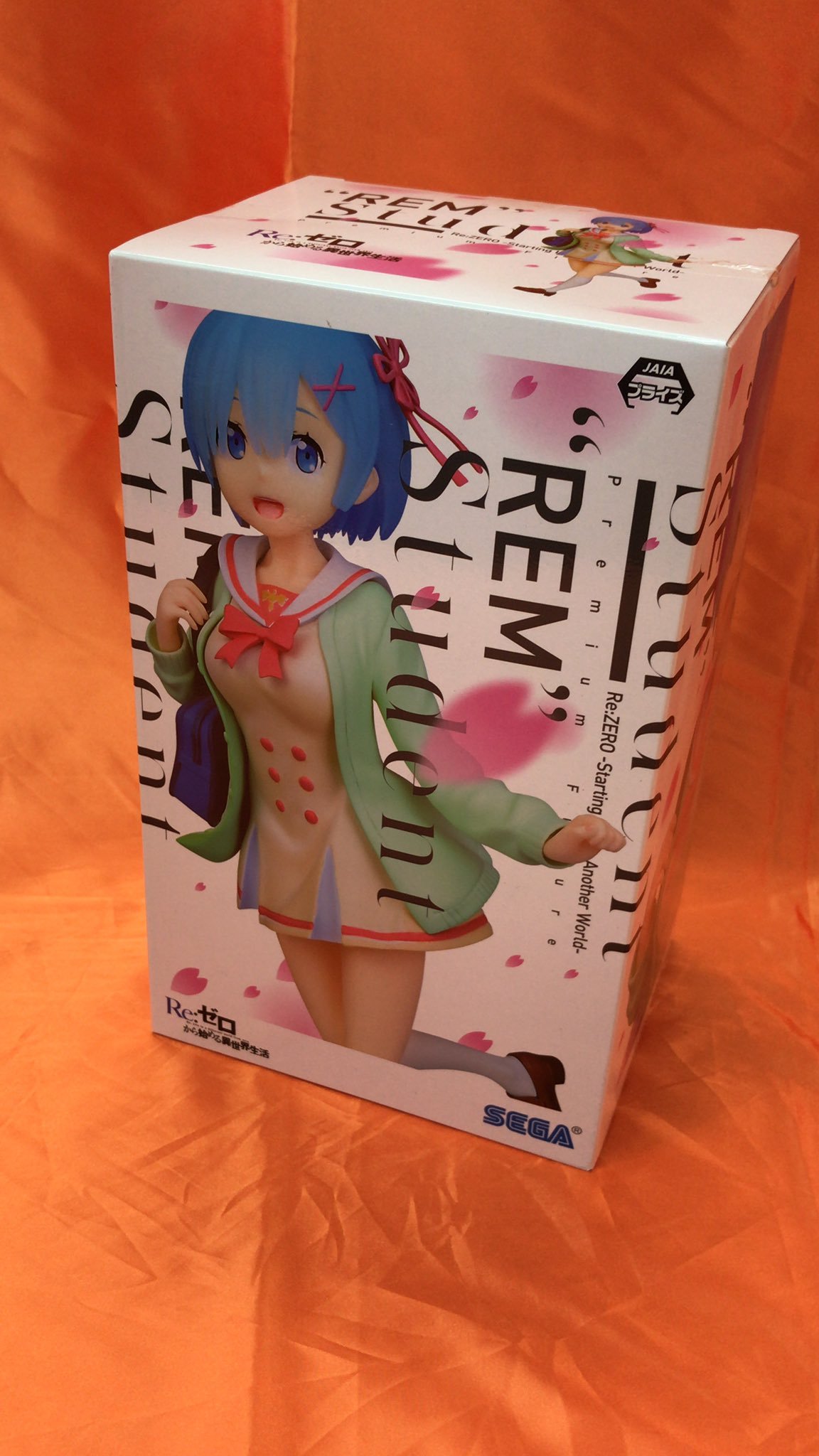 リゼロより制服姿のレムのフィギュアが入荷しました。元気に登校中でしょうか、楽しそうですね pic.twitter.com/8nVI3DesC... [ワンダーシティ札幌 プラボ札幌西町店【Twitter】]