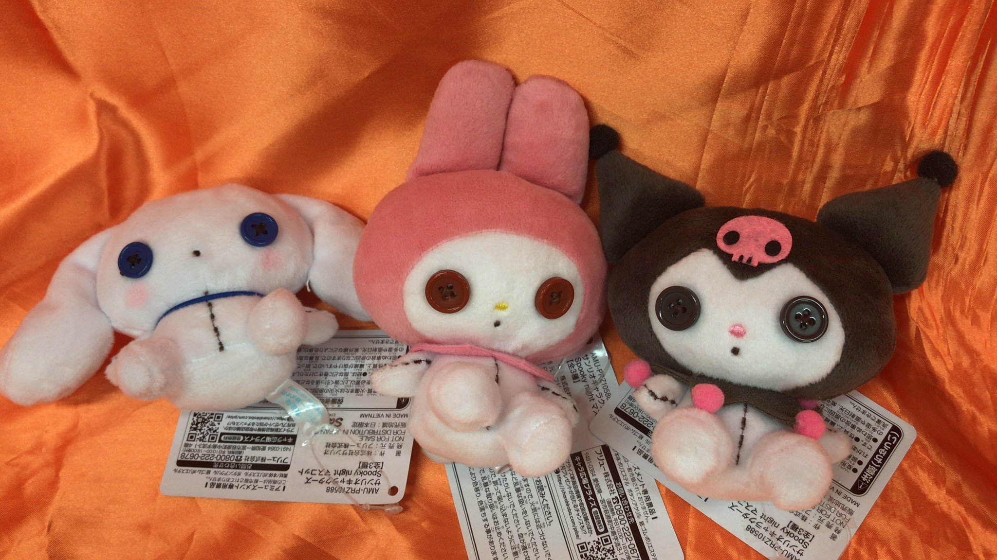 サンリオキャラクターズ Spooky night マスコットが入荷しました。目がボタンだったり、縫い目っぽい刺繍がしてあったりと、手作り感の... [ワンダーシティ札幌 プラボ札幌西町店【Twitter】]