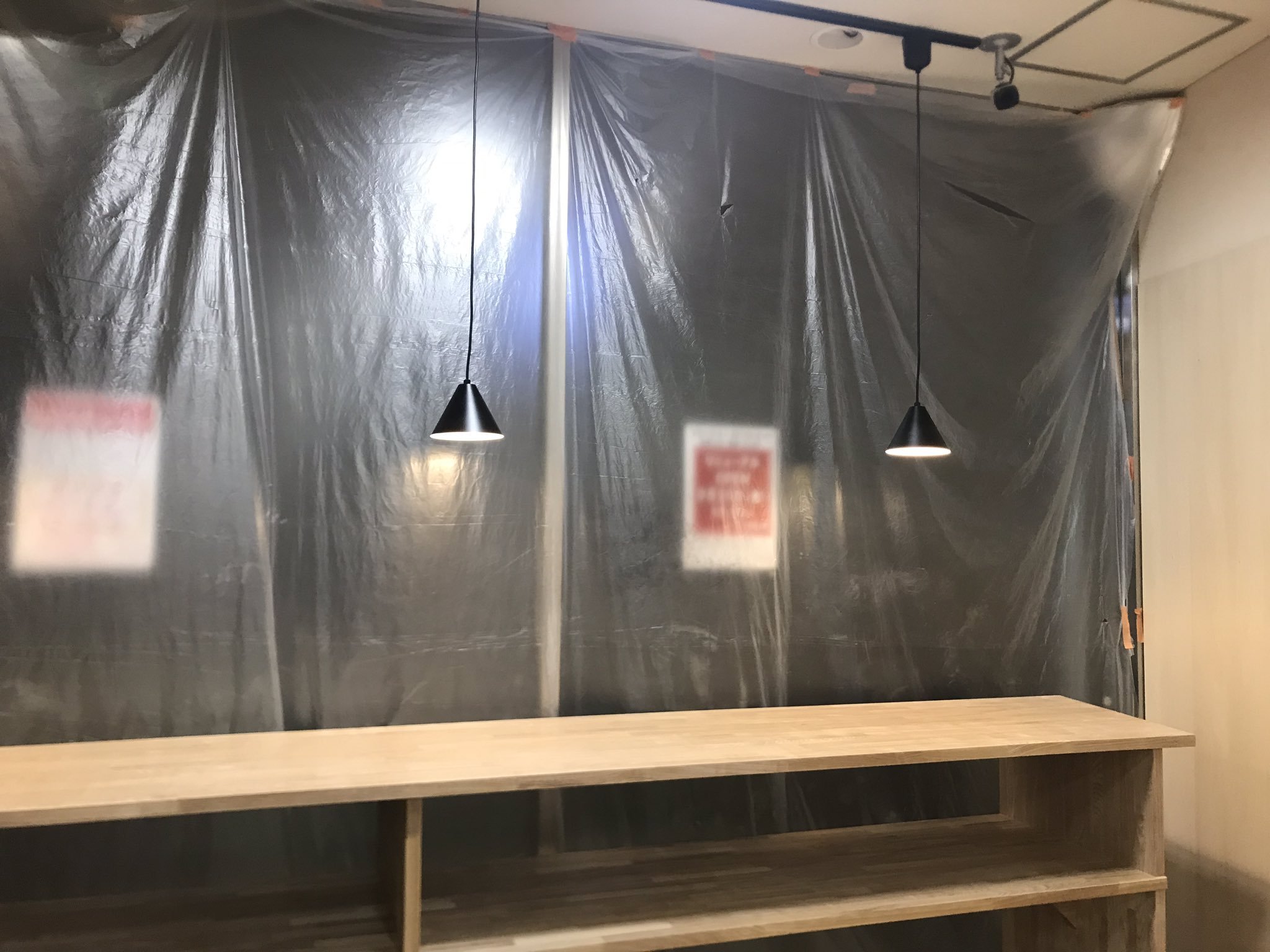 リニューアル工事、着々と 新しいお店でお客様をお迎えすること、スタッフ一同心より楽しみにしております リニューアルオープンまであと6日♬  ... [元気ショップいこ～る【Twitter】]