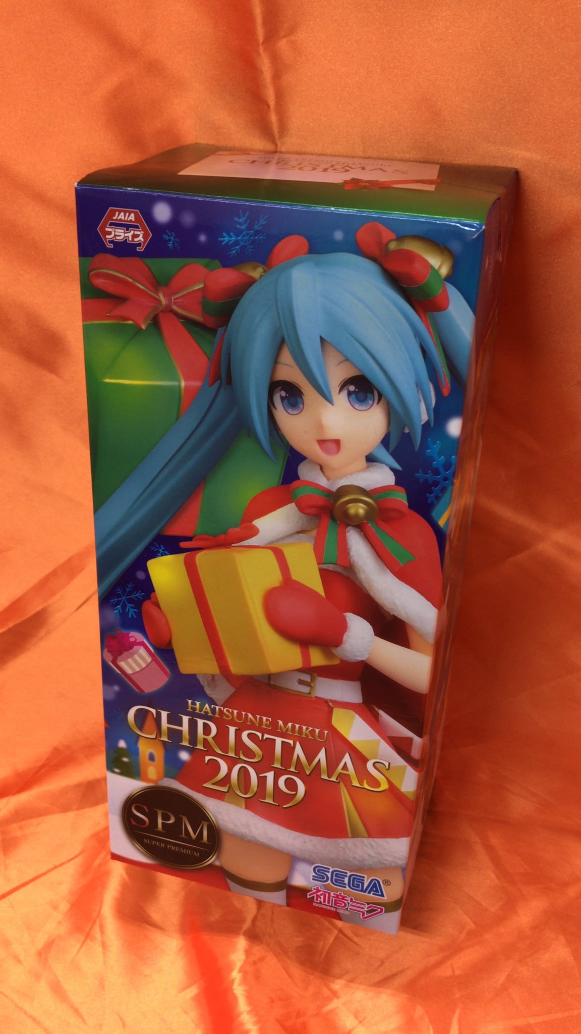 スーパープレミアムフィギュア “初音ミク” クリスマス2019が入荷しました。まだ少し早い気もしますがクリスマス衣装のミクちゃんです。  #... [ワンダーシティ札幌 プラボ札幌西町店【Twitter】]