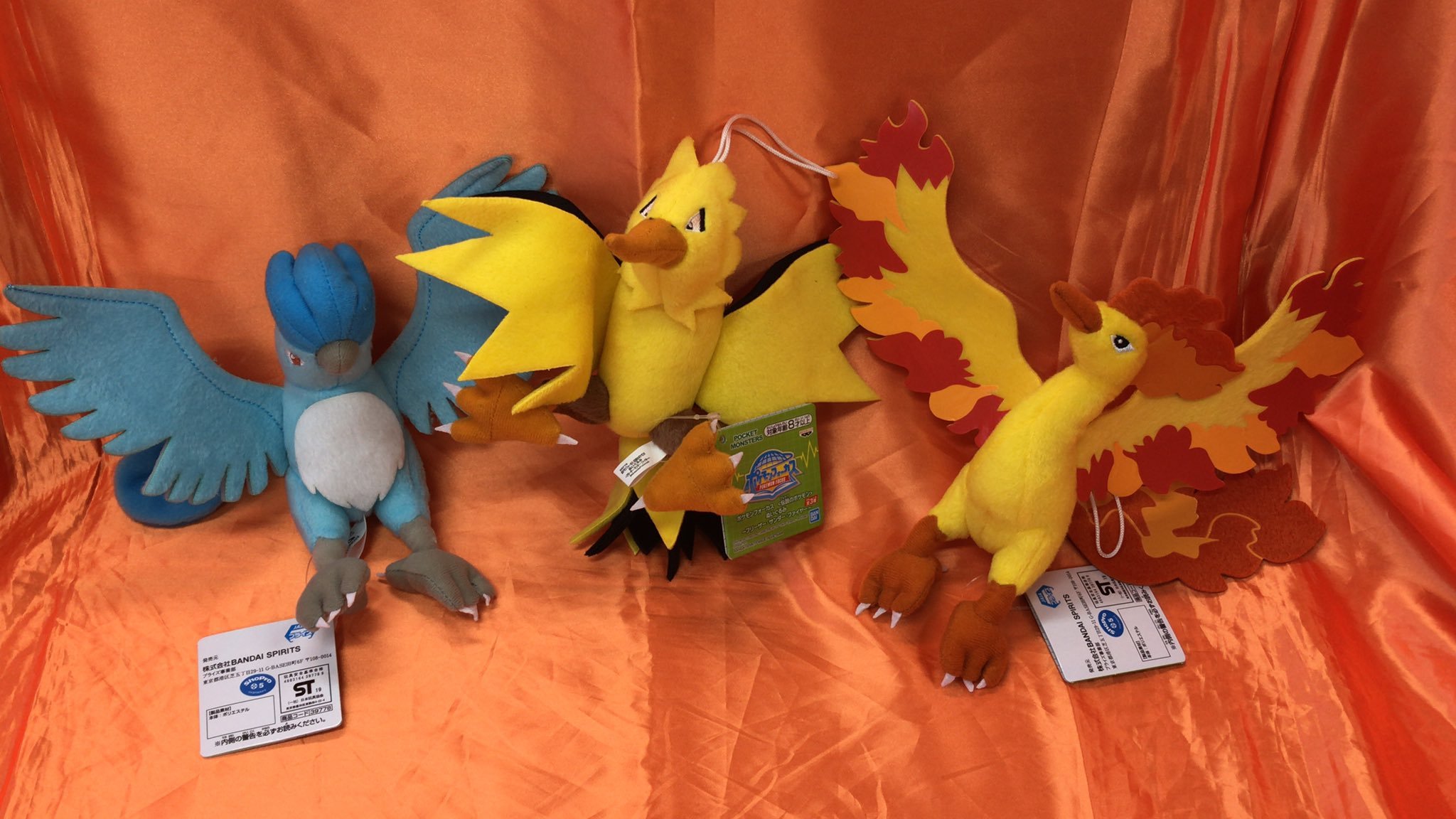 ポケモンフォーカス〈伝説のポケモン〉ぬいぐるみ  〜フリーザー・サンダー・ファイヤー〜　が入荷しました。こちらは先ほどよりは小さいサイズとな... [ワンダーシティ札幌 プラボ札幌西町店【Twitter】]