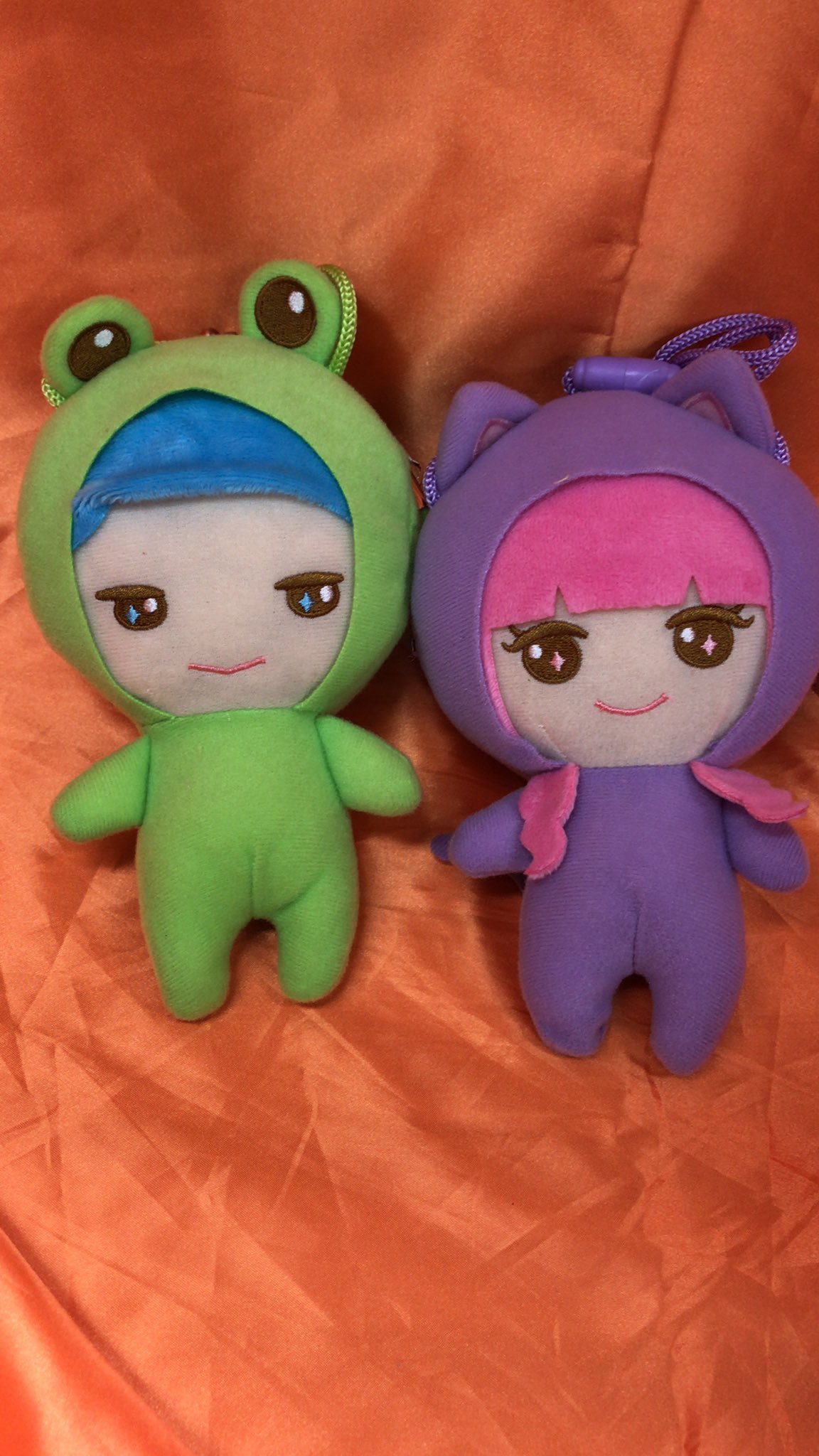 えむれな　ぬいぐるみがまぐちも入荷しています。がまぐちなのでM君さんはカエルの着ぐるみを着ていますが、ふくれなさんは何故か猫の着ぐるみです。... [ワンダーシティ札幌 プラボ札幌西町店【Twitter】]