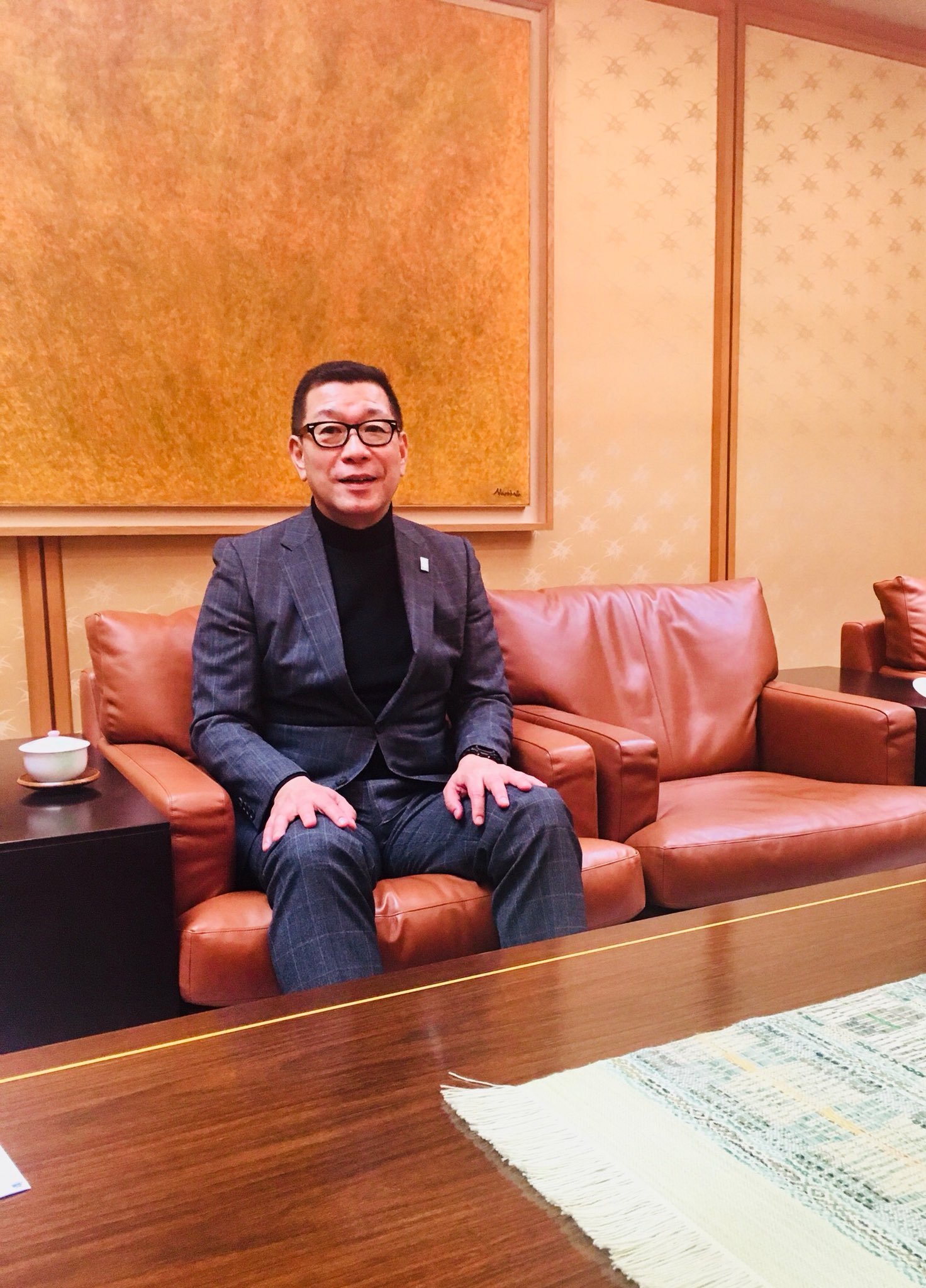 ご挨拶後は、大河チェアマンにレバンガ北海道ご担当記者さんから取材を受けていただきました  #コソ撮がバレる  #記事楽しみにしています  @... [レバンガ北海道【Twitter】]