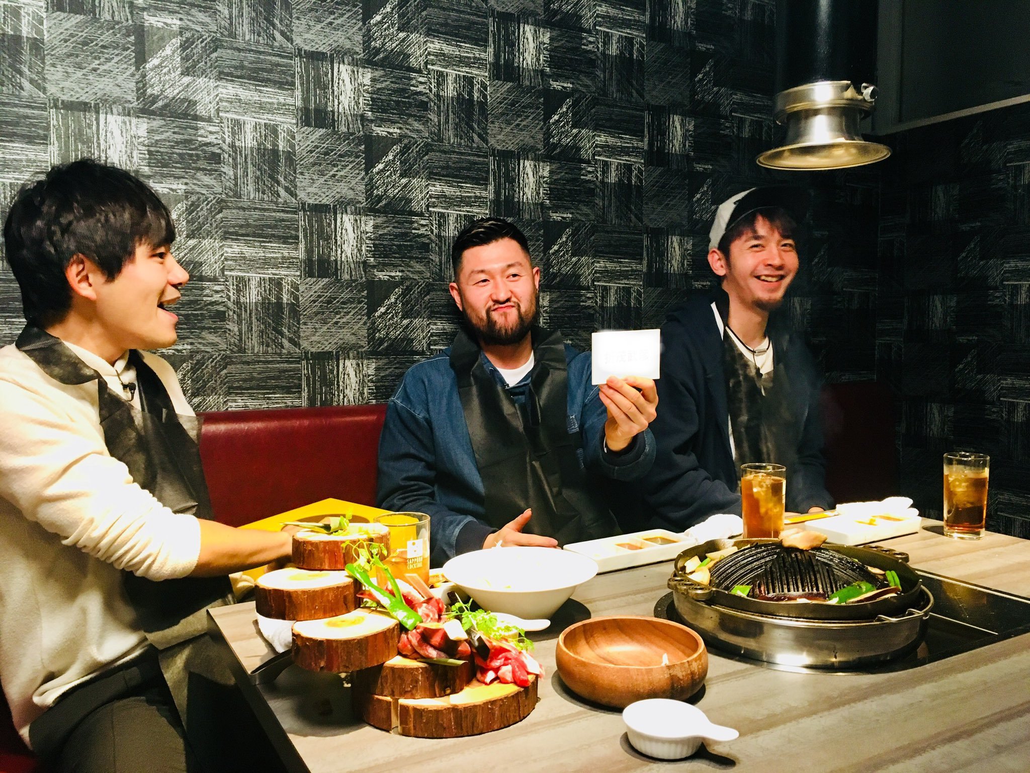 今回の放送は二人のプライベートなお話しが...?!  ジンギスカンパーティーが行われたお店 『 #夜空のジンギスカン GOGO店』はこちら ... [レバンガ北海道【Twitter】]
