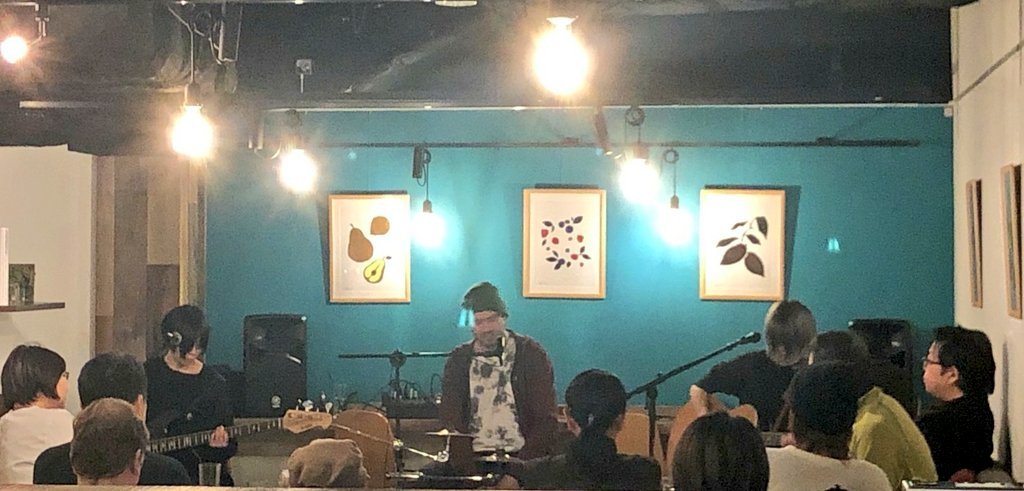 【ミライストの休日vol.4】 昨日はミライストの休日vol.4今回は葉緑体クラブ( @youryokutai9)をお迎えしてのカフェライブ... [ミライスト【Twitter】]
