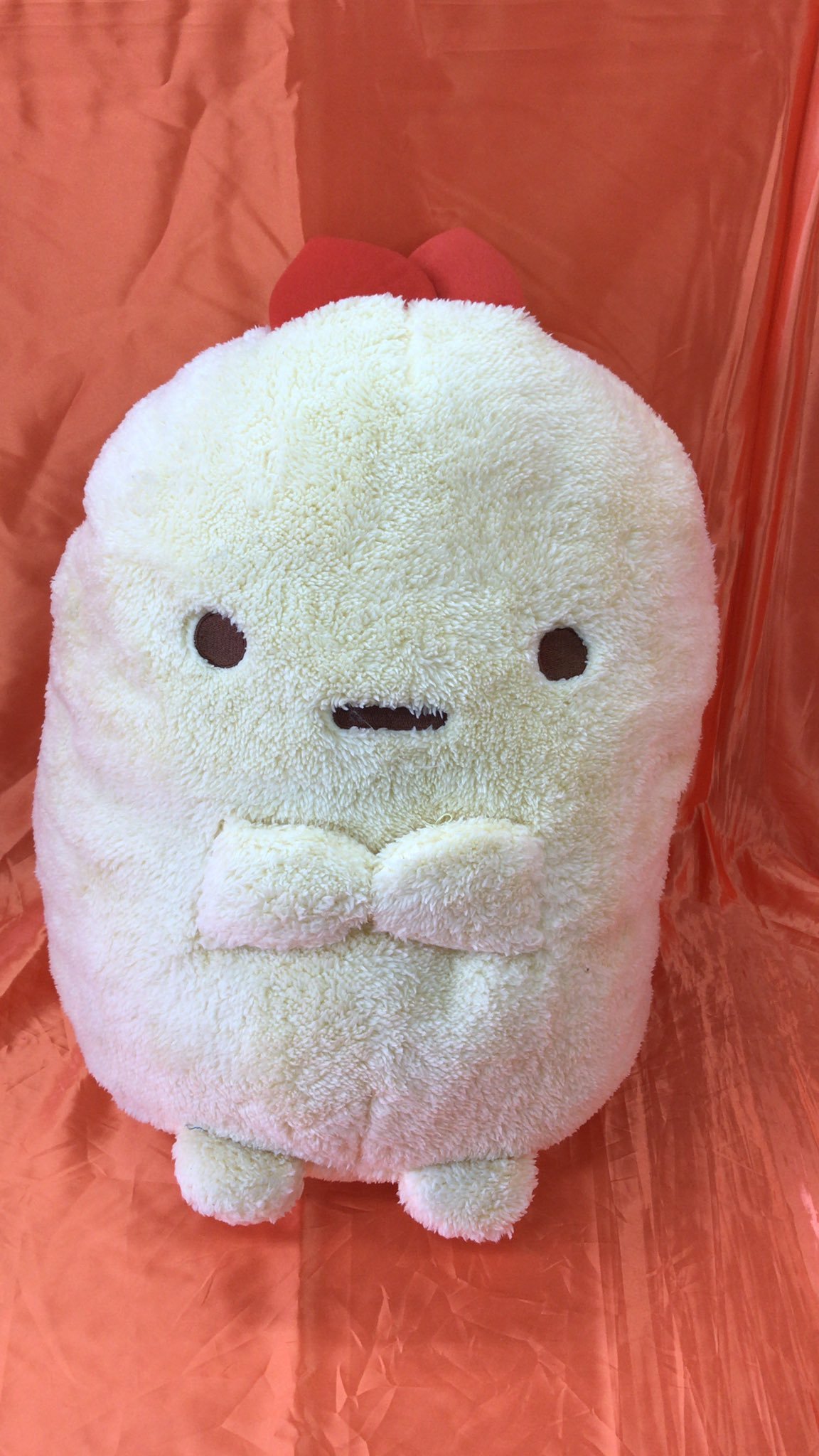すみっコぐらし　ぬいぐるみXL プレミアム　えびふらいのしっぽ　が入荷しました。えびふらいのしっぽがついに大きなサイズで登場です！　とんかつ... [ワンダーシティ札幌 プラボ札幌西町店【Twitter】]