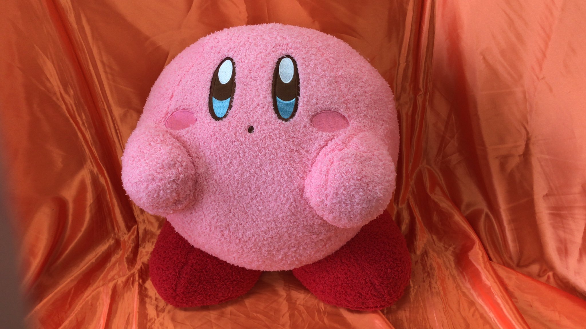 星のカービィ　ふわふわもっとBIGぬいぐるみ(おすまし) が入荷しました。カービィのとっても大きなぬいぐるみです。手触りもふわふわで気持ちい... [ワンダーシティ札幌 プラボ札幌西町店【Twitter】]