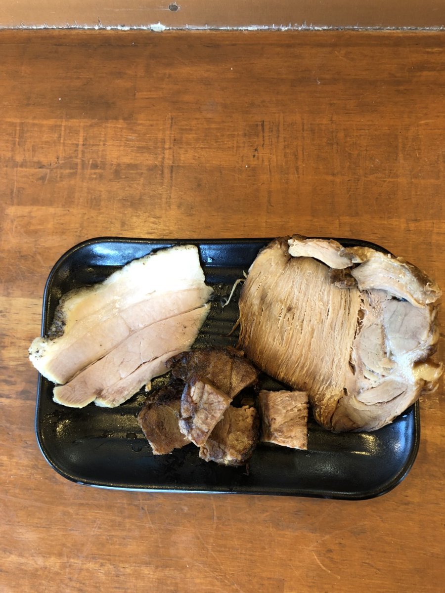 【「肉増しトリプル」は皆さんご存じですか？？】最近、「肉増しトリプル」を全てラーメンに乗せて食べるお客様が多いんです！！※... [中華そば　札幌煮干センター【Twitter】]