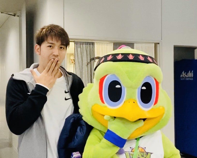 📻ラジオ📻このあと11:30頃から #HBCラジオ #DOing にて #川邉亮平 選手が登場します🎙3月12日で25歳の誕生日を迎え... [レバンガ北海道【Twitter】]