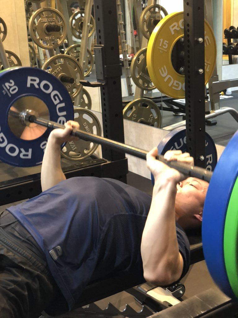 【本日の営業時間】大通店11:00-20:00平岸店11:00-21:00GYM9:00-21:00クロスフィットトレーナーの三条さんと胸の... [EZOBOLIC（エゾボリック）【Bulkuppu】]