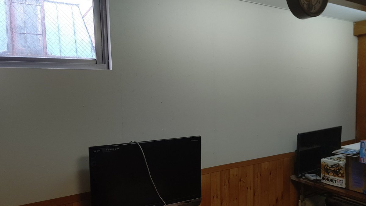 おもちゃの平野、既にリフォーム？になりました(笑)二階のデュエルスペースです。かなり綺麗になりました！満足！(笑) [おもちゃの平野【Twitter】]