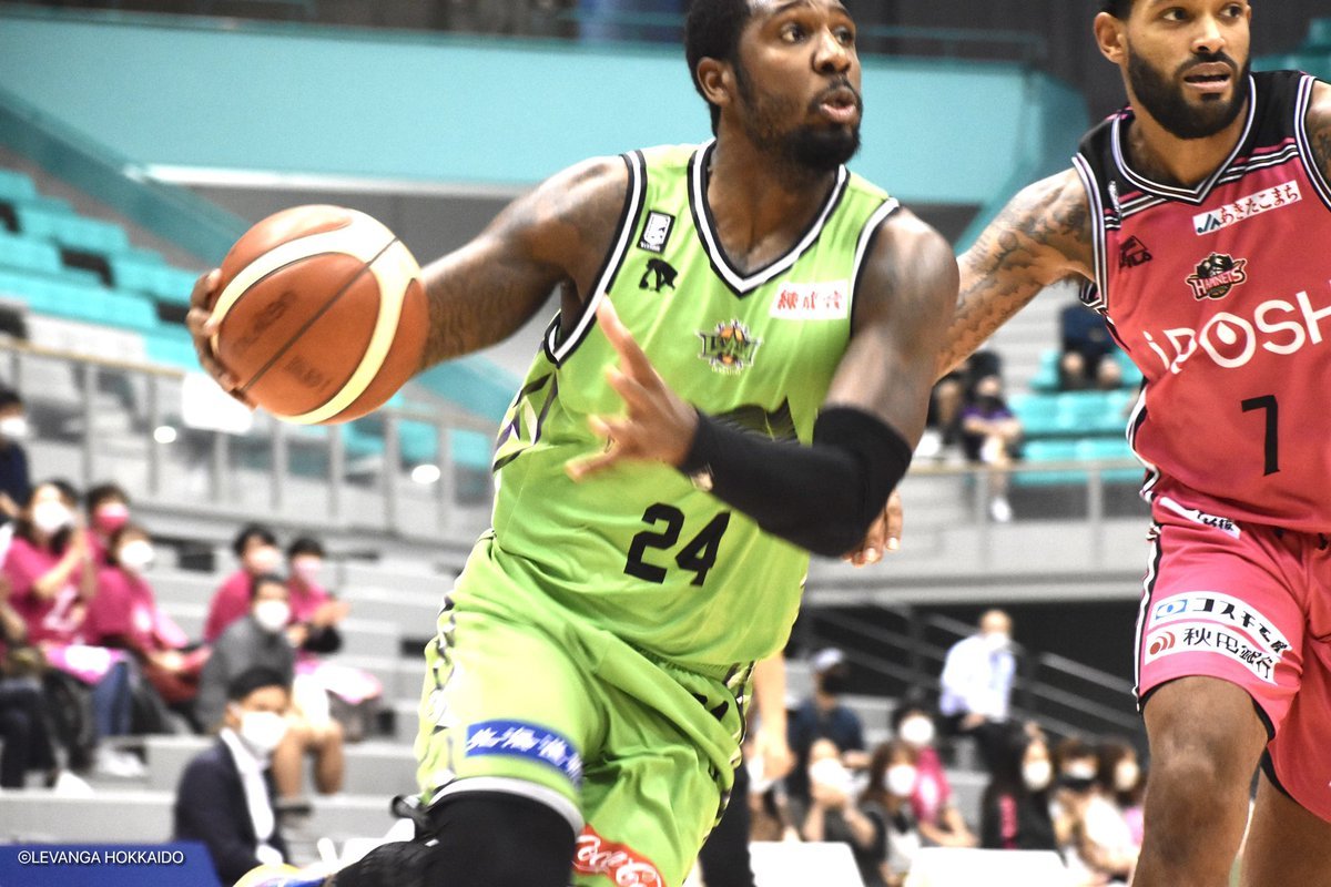 #ホーム開幕まであと24日得点にリバウンドにアシストにボールプッシュに…⛹️‍♂️🔥改めて頼もしい仲間の加入を実感するTOHOKUCUPで... [レバンガ北海道【Twitter】]