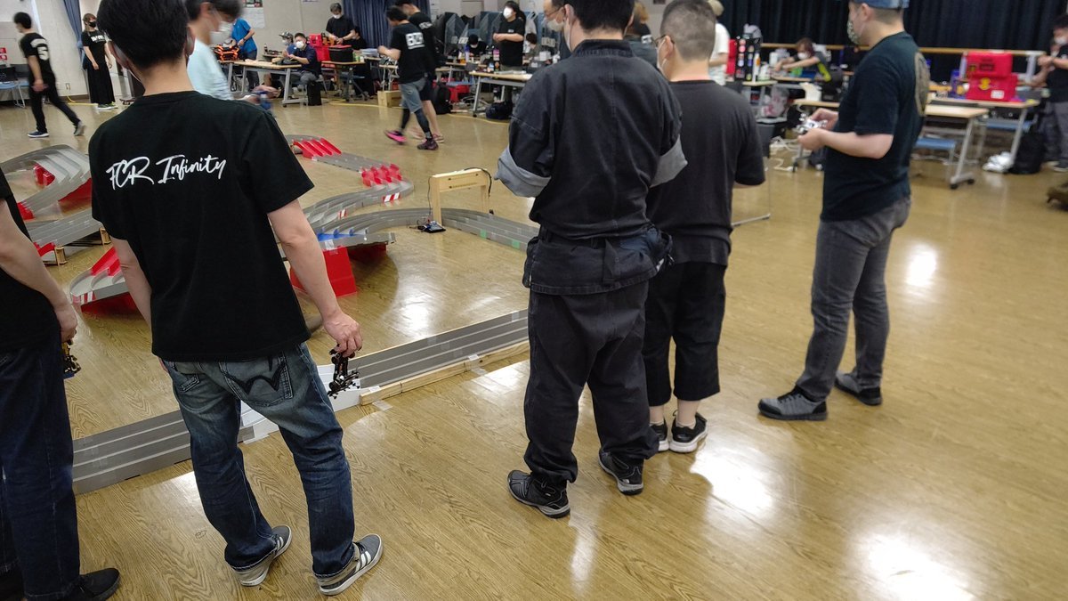 今日は、西区民センターでハイファイブのミニ四駆大会です。景品もたくさんありますね！おもちゃの平野も景品提供しました！(笑)... [おもちゃの平野【Twitter】]