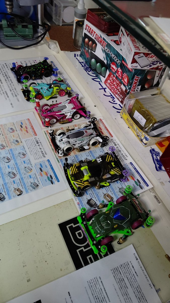 おもちゃの平野ミニ四駆大会kPR部門準決勝始めまーす(笑) [おもちゃの平野【Twitter】]