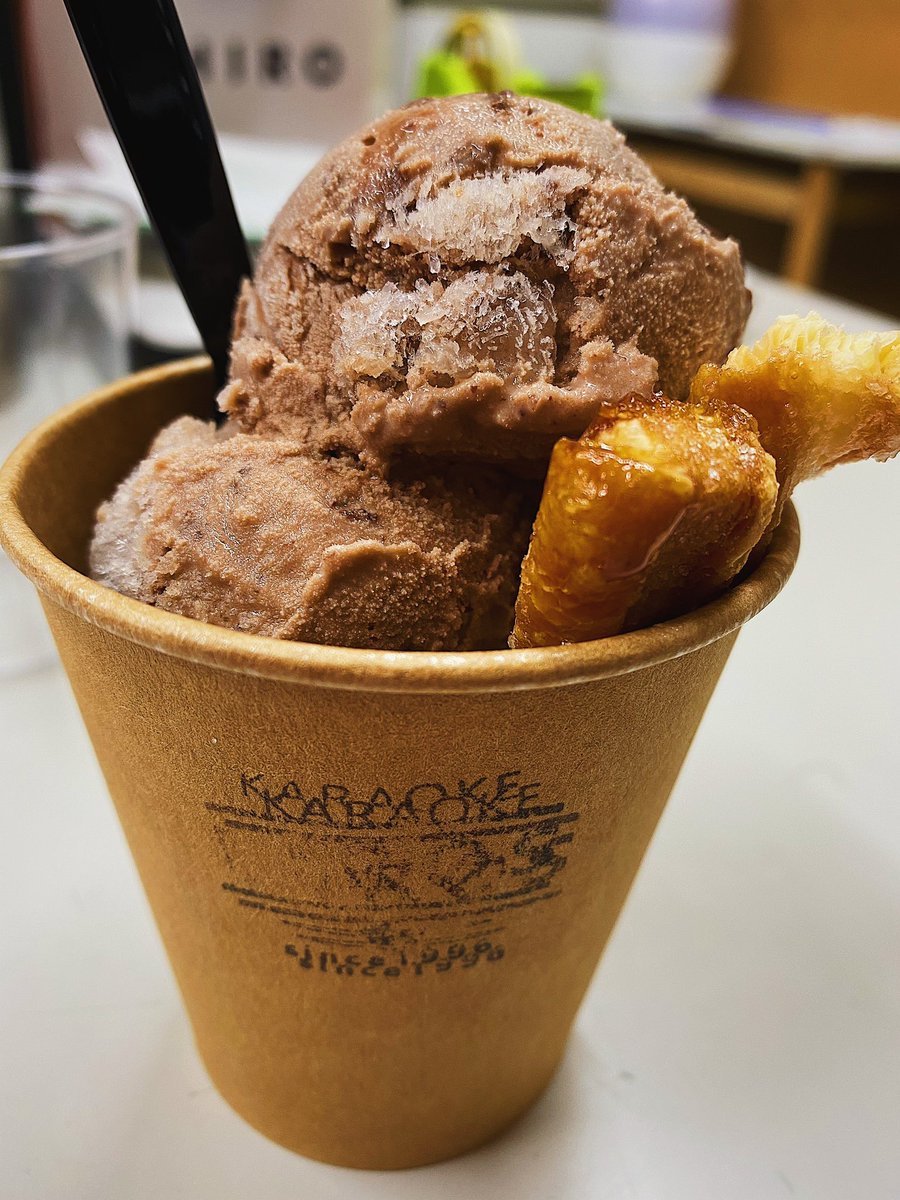 お部屋に入らなくてもOKッス😋暑い日が続いてるのでふらりと岩瀬牧場アイス🍨食べにきてくださーいッス🎵✨#カラオケピロス #もは... [カラオケピロス【Twitter】]