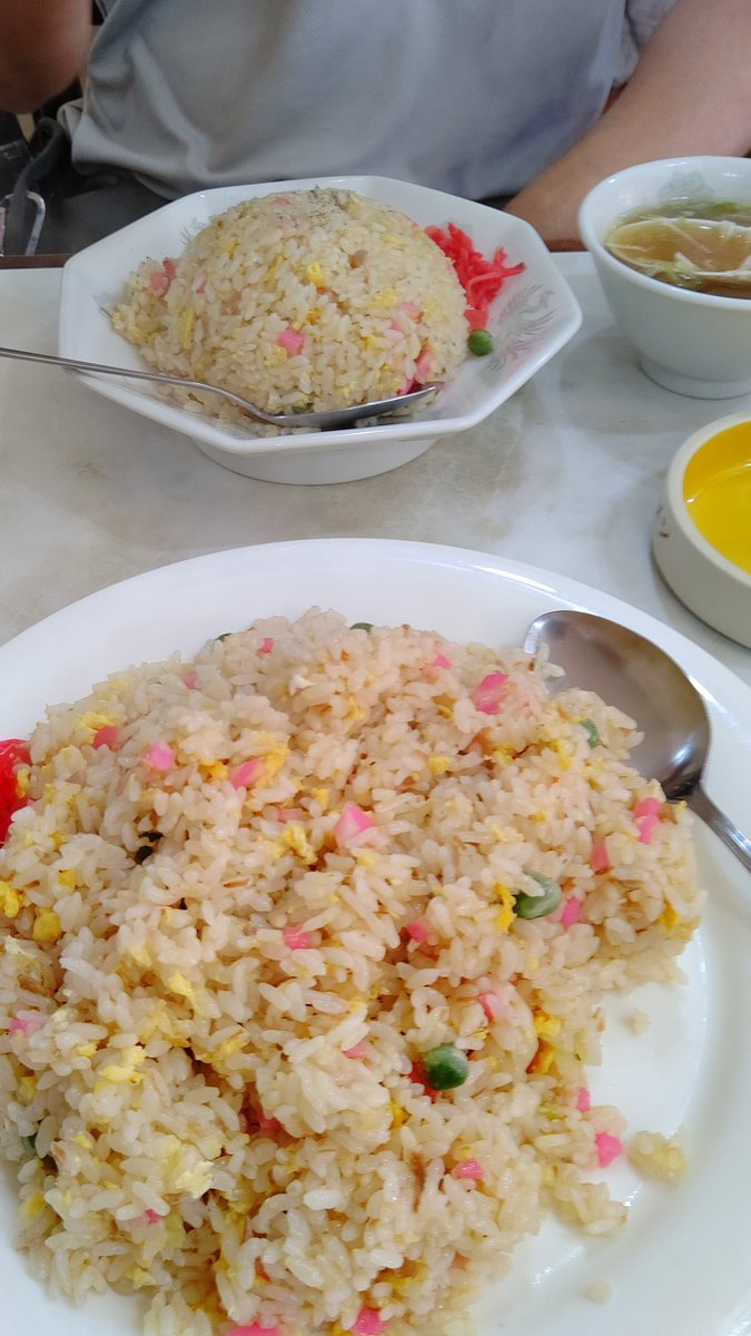 今日は、皆でいこいチャーハン(笑) [おもちゃの平野【Twitter】]