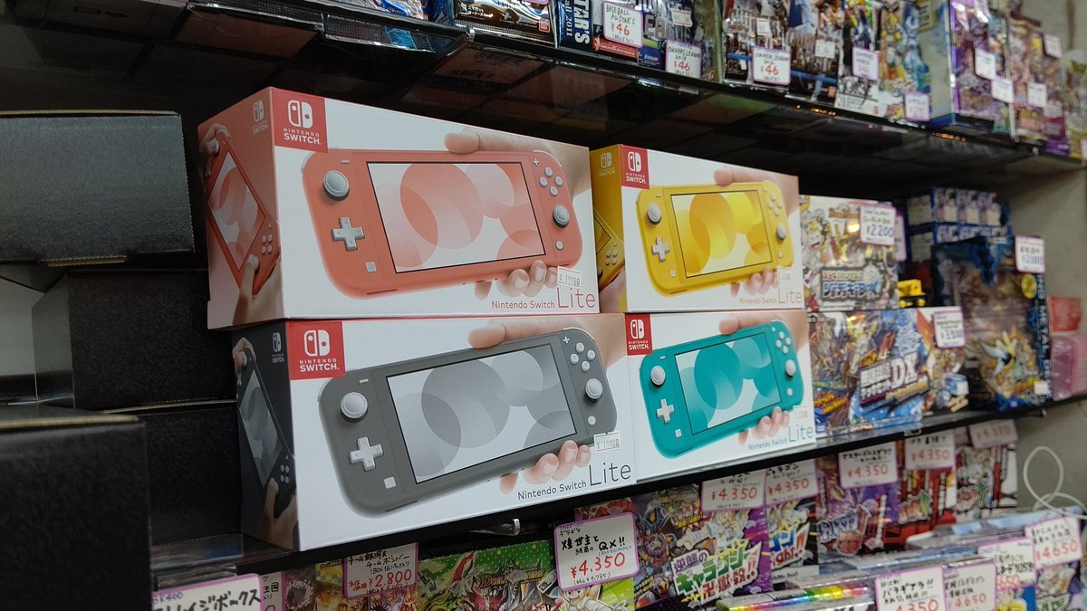 お盆中なのに、ニンテンドースイッチを出荷してくれる任天堂、ありがとう！おもちゃの平野は、スイッチライト在庫あります！ [おもちゃの平野【Twitter】]