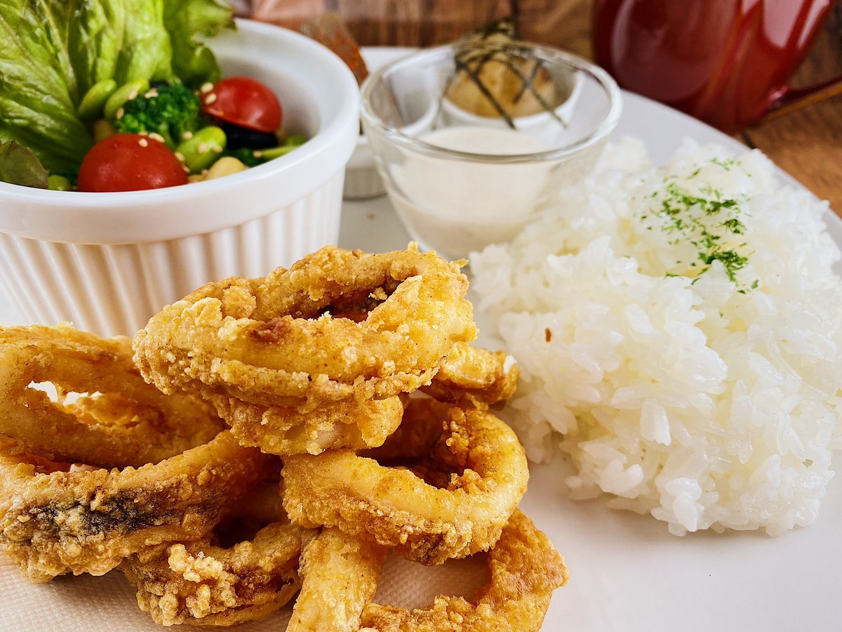 本日昼12時。どこよりも早く先行してカラオケピロスのLINE@にて情報解禁いたします。大人気のあのプランがさらにお得にパワー... [カラオケピロス【Twitter】]
