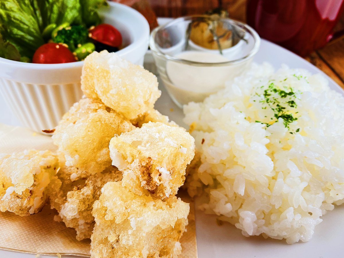 もちろんお一人でゆったり個室でお楽しみいただけますよ！毎日ご提供してるのでぜひ！#カラオケピロス#ランチ https://t.co/yj..... [カラオケピロス【Twitter】]
