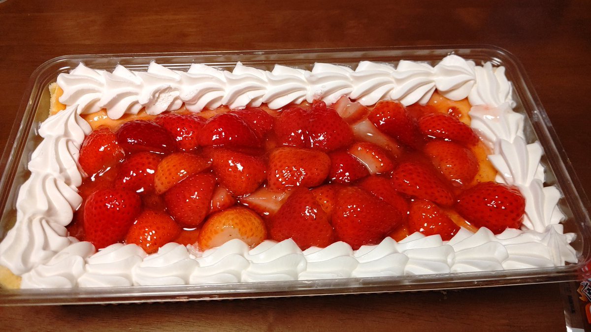 今日は、店内軽工事からのタイヤコウカーンからのコストコアタックでビックケーキ購入！充実の休日(笑) [おもちゃの平野【Twitter】]