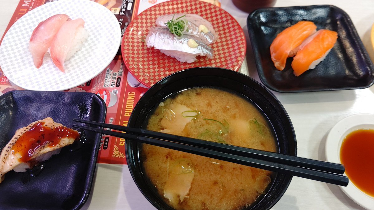 今日の晩御飯は、お手軽寿司でーす(笑) [おもちゃの平野【Twitter】]