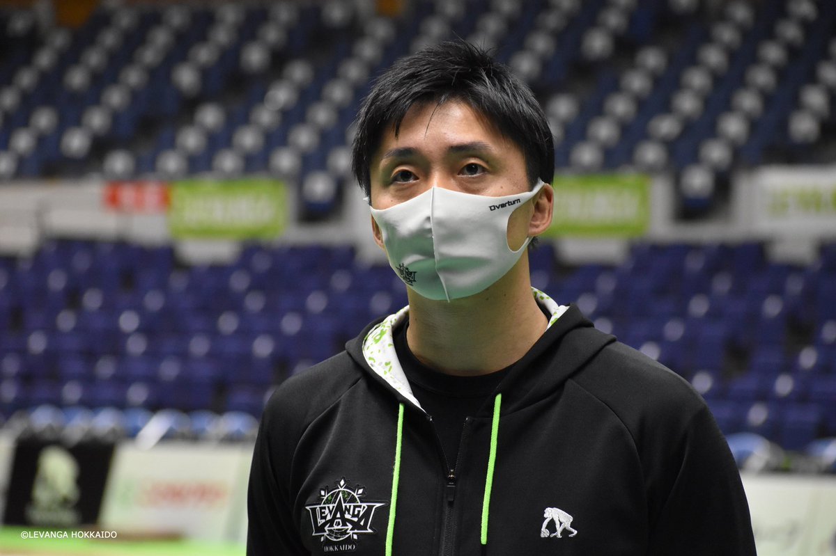 滋賀戦前 #宮永雄太 HCコメント「明日もやるべきことを徹底して、激しいディフェンスから全員でボールをシェアして速い展開に持って... [レバンガ北海道【Twitter】]