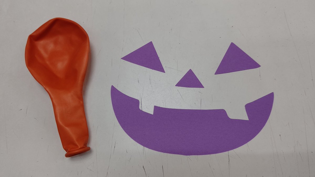 👻🎃HAPPY HALLOWEEN🎃👻ご来店の方に風船プレゼント🎈🎈ふくらませてパーツを貼ればすぐハロウィン🎃の雰囲気の風船に... [おもちゃの平野【Twitter】]