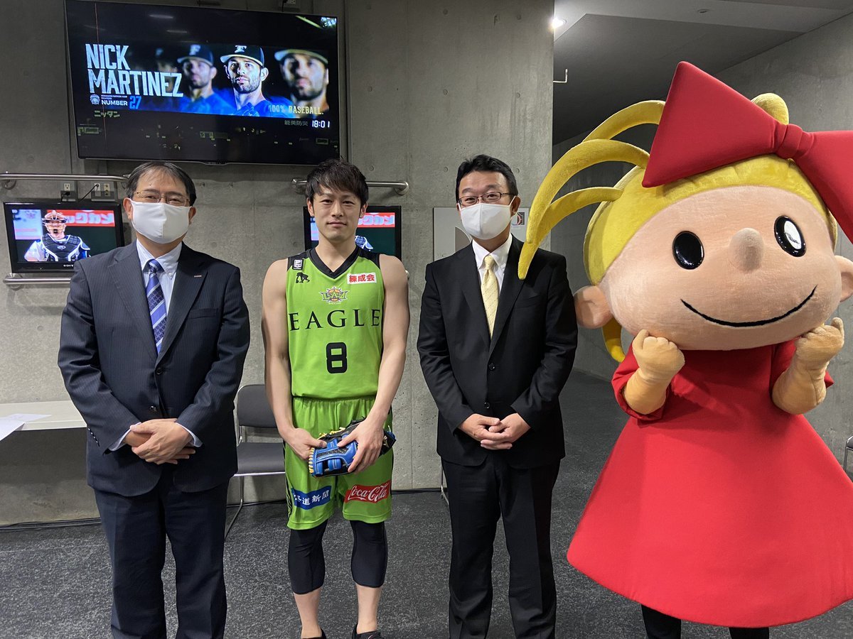 ／人生2回目の始球式に「200点です」＼#北海道日本ハムファイターズ 様、#ポッカサッポロ北海道 様、貴重な機会をありがとうござ... [レバンガ北海道【Twitter】]