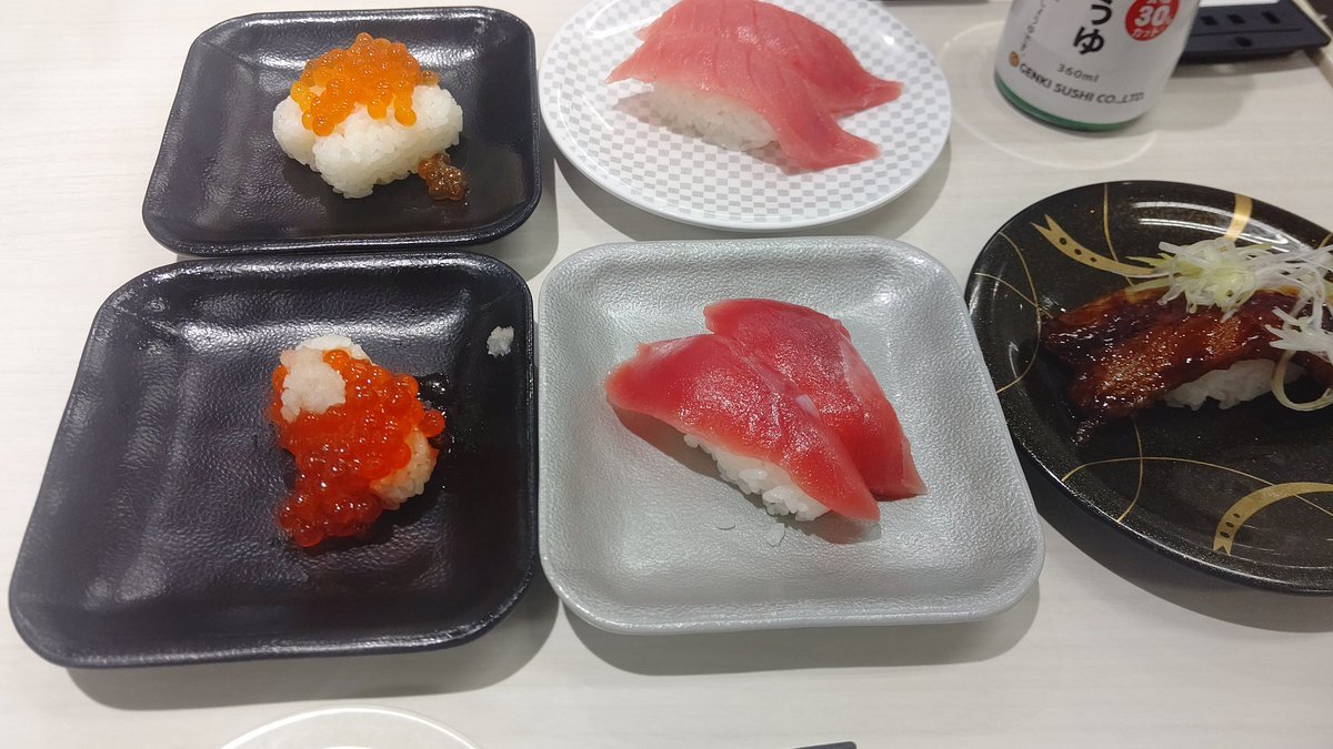 今日の晩御飯はお手軽寿司でーす(笑) [おもちゃの平野【Twitter】]