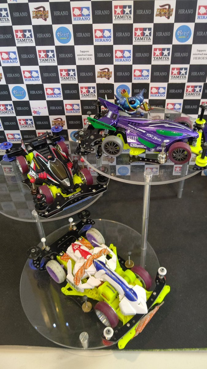 おもちゃの平野ミニ四駆大会KPR部門優勝は、サッサさんです！予選も高得点で勝ち抜き、決勝も接戦を制して見事な優勝です！おめで... [おもちゃの平野【Twitter】]