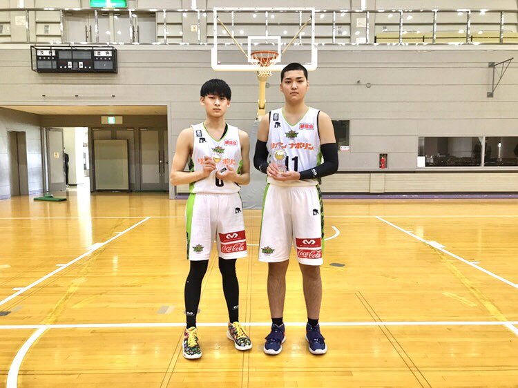なお、下記の2選手が個人タイトルを獲得しましたのでご紹介いたします✨👏🏅最優秀賞 内藤耀悠🏅優秀賞 赤根涼介#レバンガ北海道U15 .... [レバンガ北海道【Twitter】]