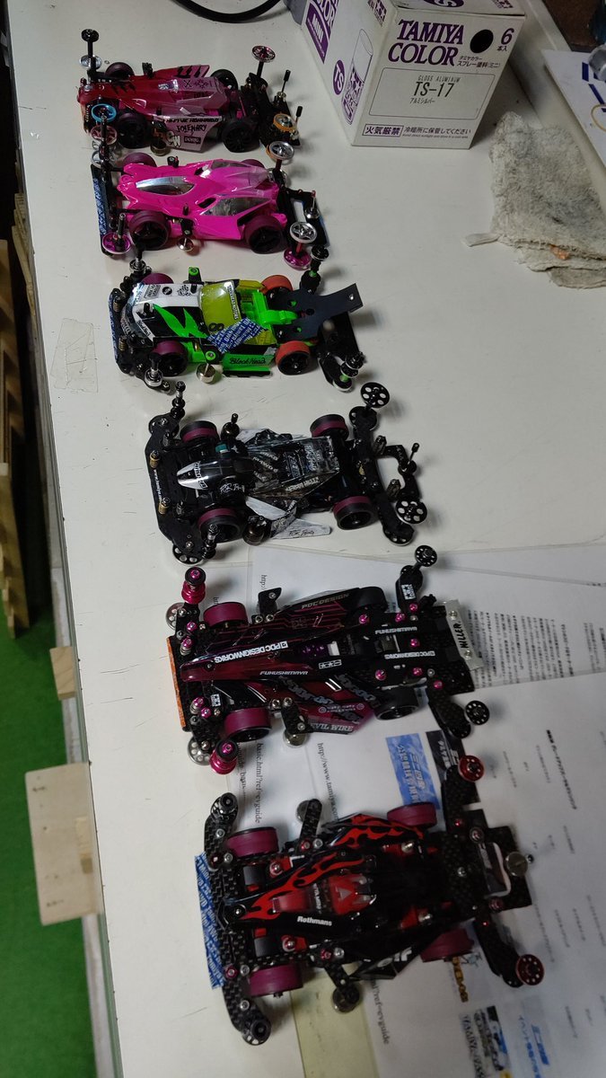 おもちゃの平野ミニ四駆大会オープン部門準決勝始めまーす(笑) [おもちゃの平野【Twitter】]