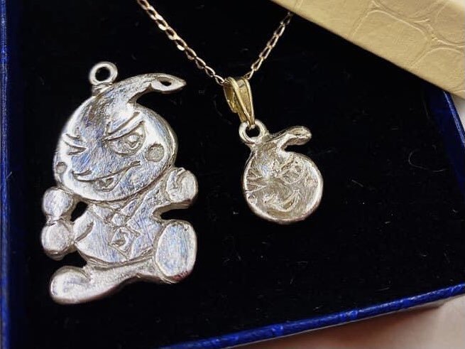 本日は #SpringSnow のシルバージュエリーワークショップを開催中！#カラオケピロス https://t.co/5n84VC9vVp [カラオケピロス【Twitter】]