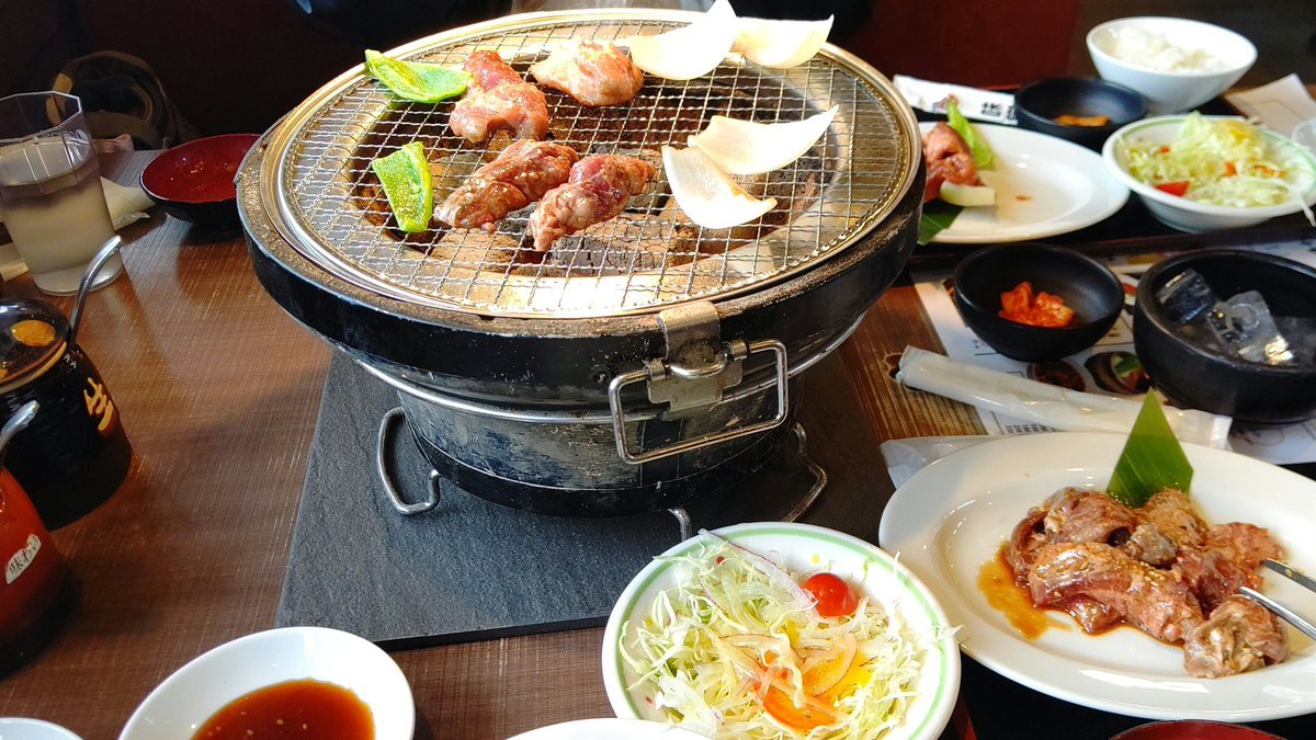 今日は、休みだし、お昼から焼き肉です(笑) [おもちゃの平野【Twitter】]