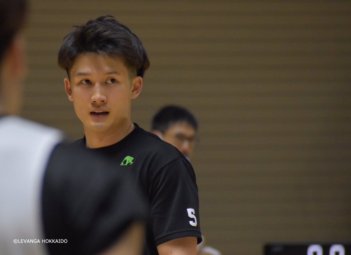 千葉戦前 #葛原大智 選手コメント「チームとしてどうすべきかをしっかり共有できた2週間だったと思う。千葉戦では相手のストロングポ... [レバンガ北海道【Twitter】]
