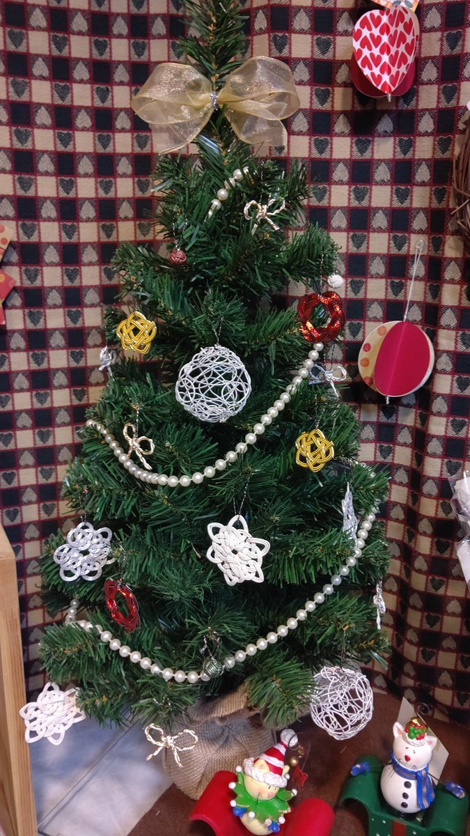 見て見て✨ゆゆ@水引装飾Twilightさん@mayuratwilight  にオーダーして水引のオーナメントを作ってもらいました！(パール... [おもちゃの平野【Twitter】]