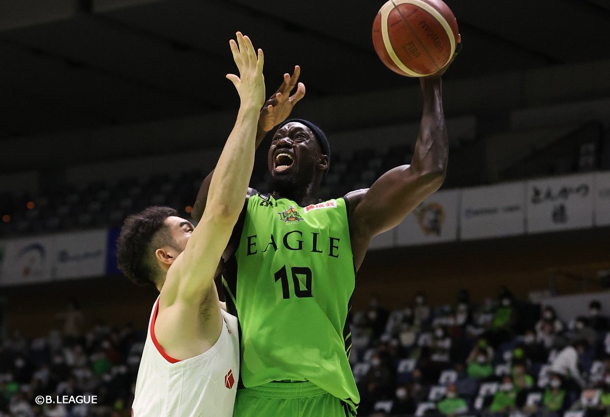 🎊記録達成🎊#ファイパプ月瑠 選手が昨日の千葉戦で個人通算2,000ディフェンスリバウンドを達成しました！✨黒子役に徹することを厭わな.... [レバンガ北海道【Twitter】]