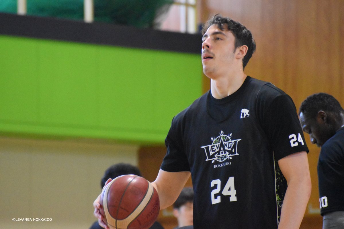 滋賀戦前 #ニック・メイヨ 選手コメント「前節の勝ちは非常に大きいし、ここで一つ流れが変わったといえるようにしっかりよい準備を... [レバンガ北海道【Twitter】]