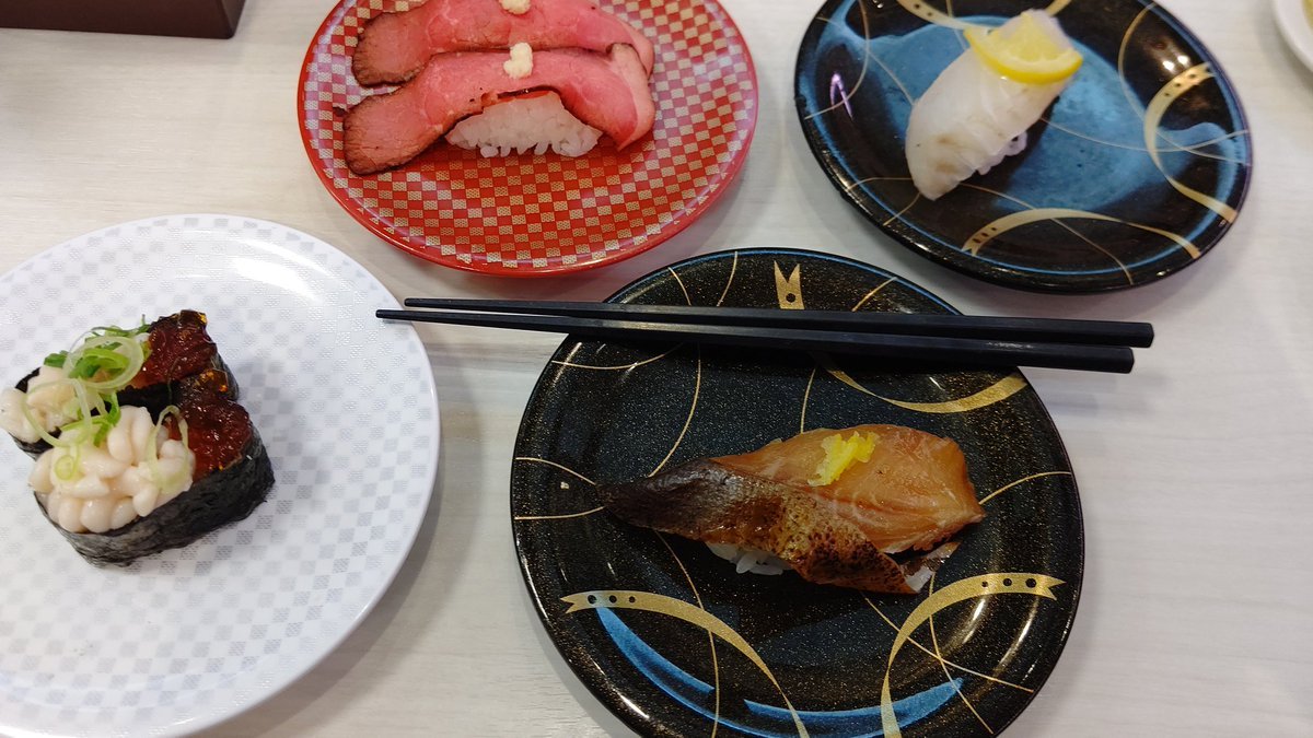 今日の晩御飯はお手軽寿司です(笑) [おもちゃの平野【Twitter】]