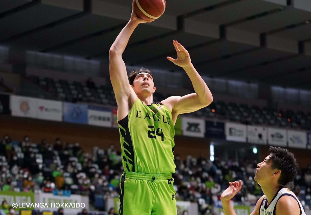 📝今日のハイライト📝本日も大爆発の34得点！現在リーグ平均得点トップ(23.1得点)を走るメイヨ選手。得意のミドルショットや豪快なダン.... [レバンガ北海道【Twitter】]