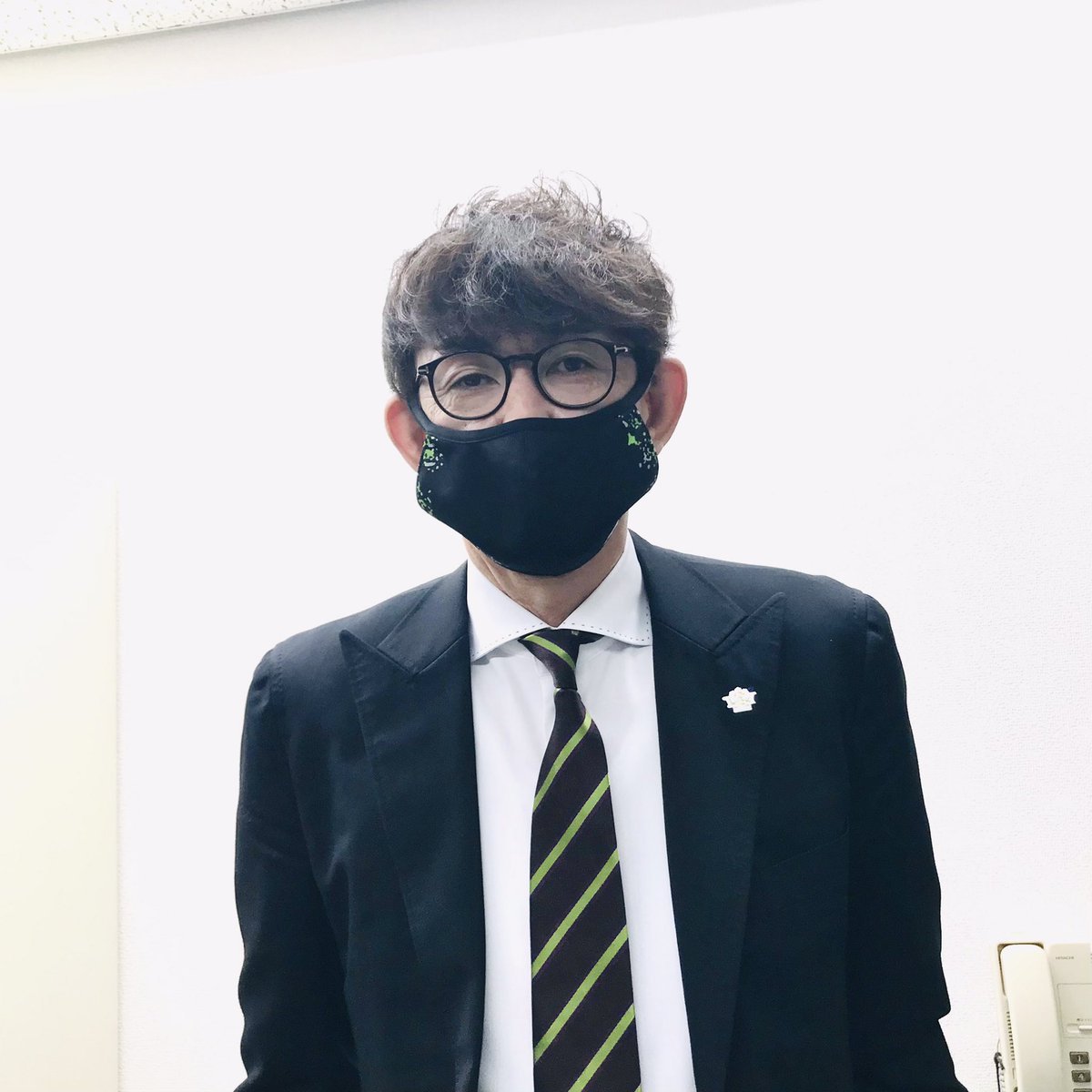 🕶メガネ女子ｺﾝﾃｽﾄ開催🕶メガネ着用で来場された #メガネ女子 さんの中から、抽選で1名様にサングラスをプレゼントいたします🎁🕶✨... [レバンガ北海道【Twitter】]