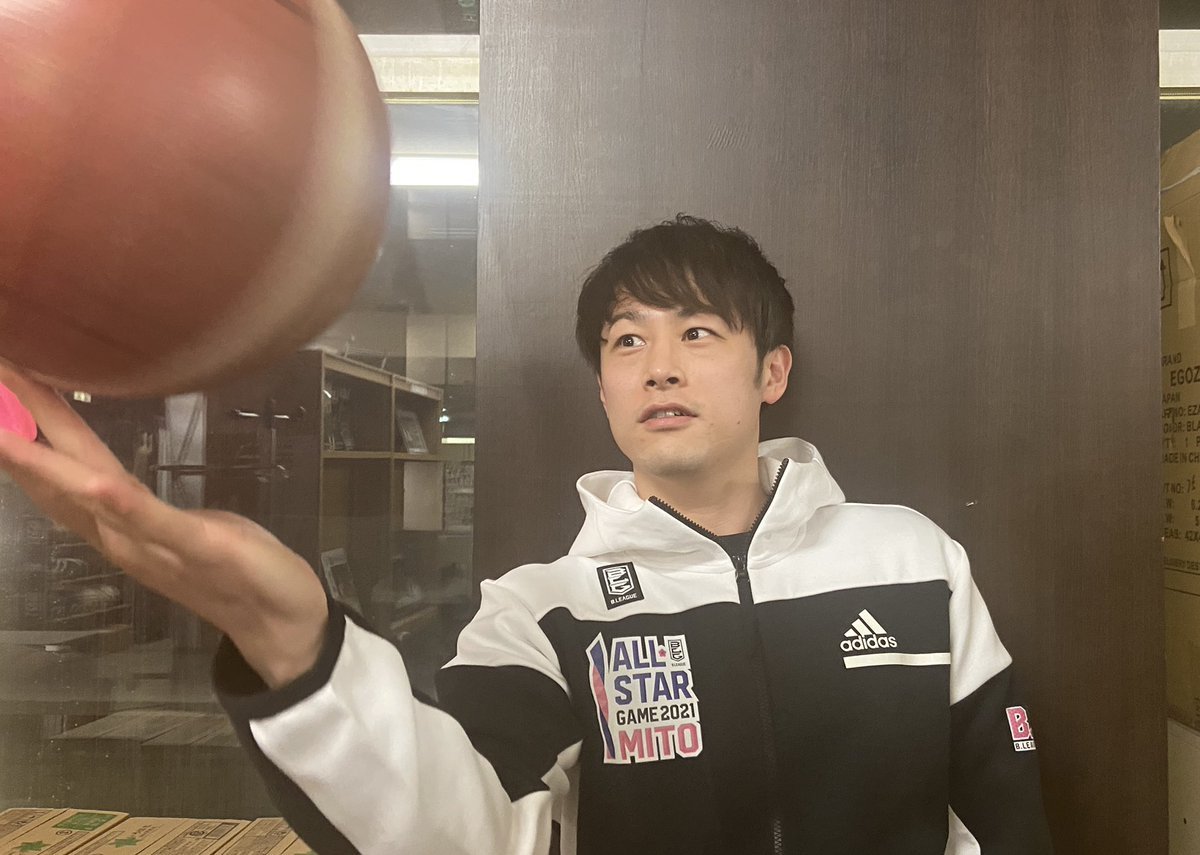 現在開催中の「B.LEAGUE ALL-STAR GAME 2021 IN MITO チャリティーオークション」では #ジョーダン・テイラー... [レバンガ北海道【Twitter】]