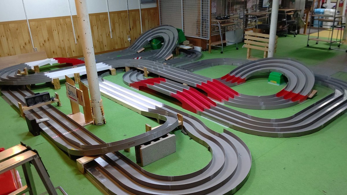 こちら側からの画像の方がよく見えるよね(笑) [おもちゃの平野【Twitter】]