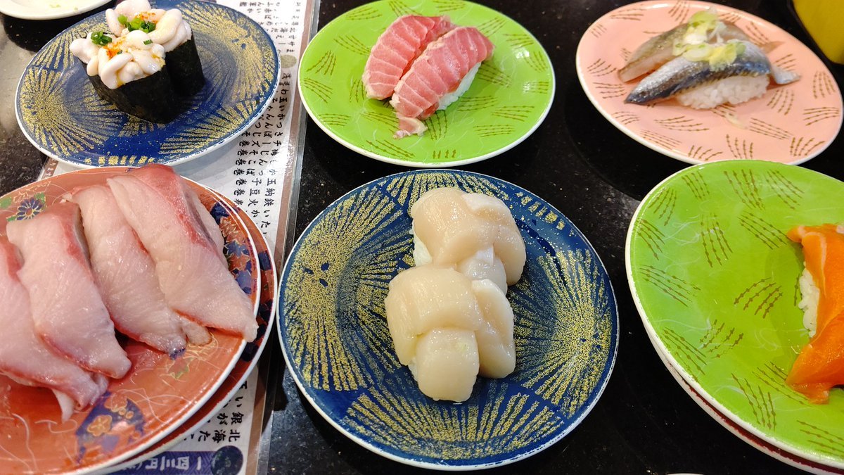 今日の晩御飯は寿司にした(笑) [おもちゃの平野【Twitter】]